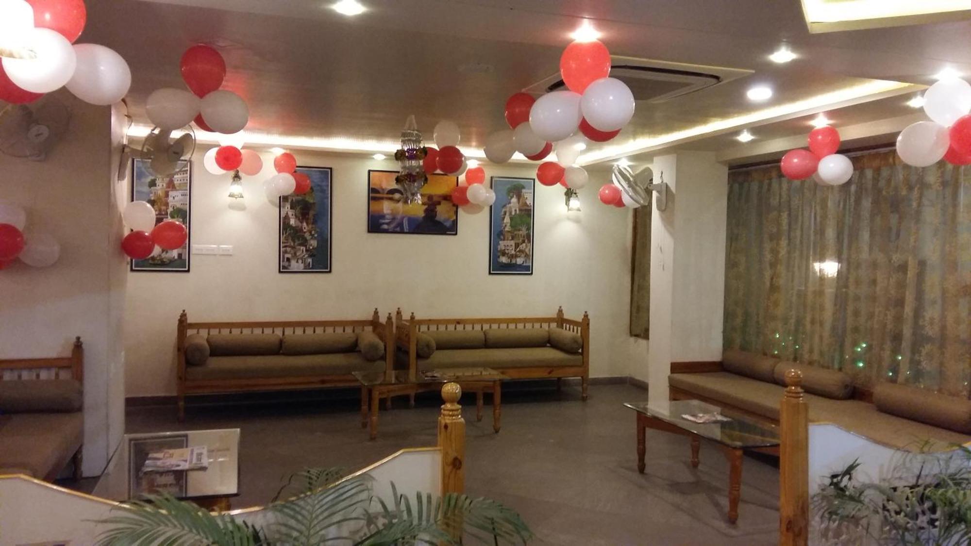 Hotel Banaras Haveli Варанаси Экстерьер фото