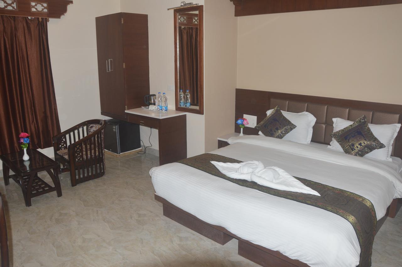 Hotel Banaras Haveli Варанаси Экстерьер фото